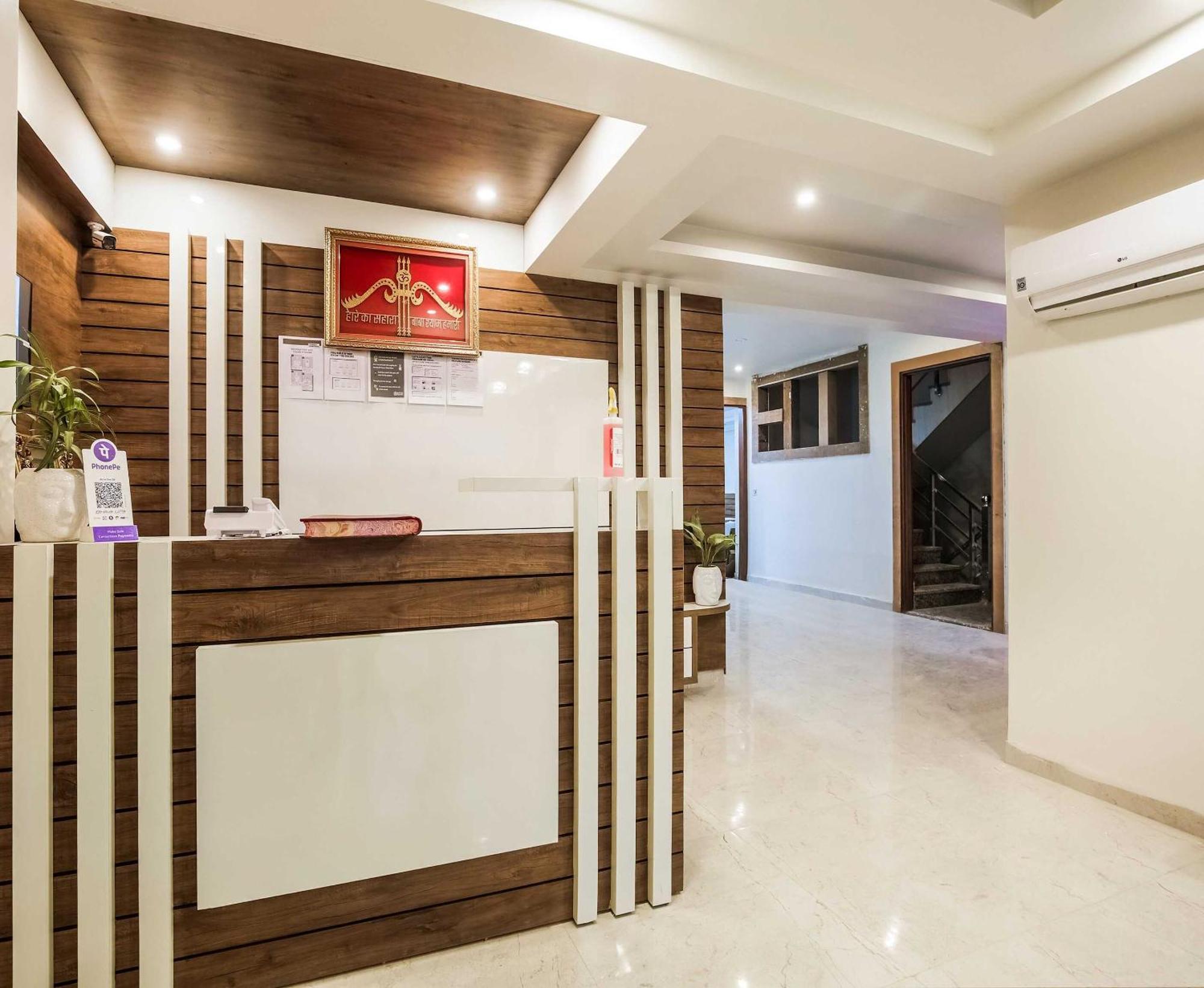 Hotel Maharaja Palace Gurgáon Kültér fotó